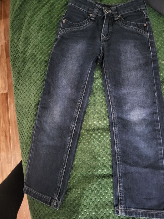 Для мальчика джинсы на 4-5 лет