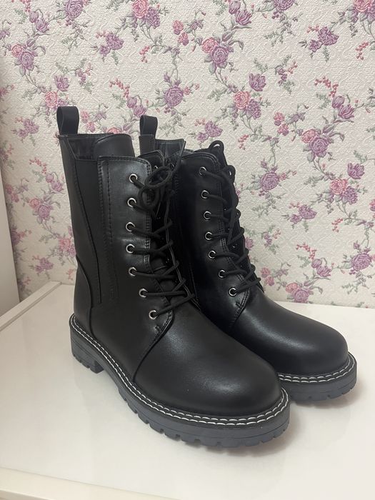 Зимние ботинки новые женские