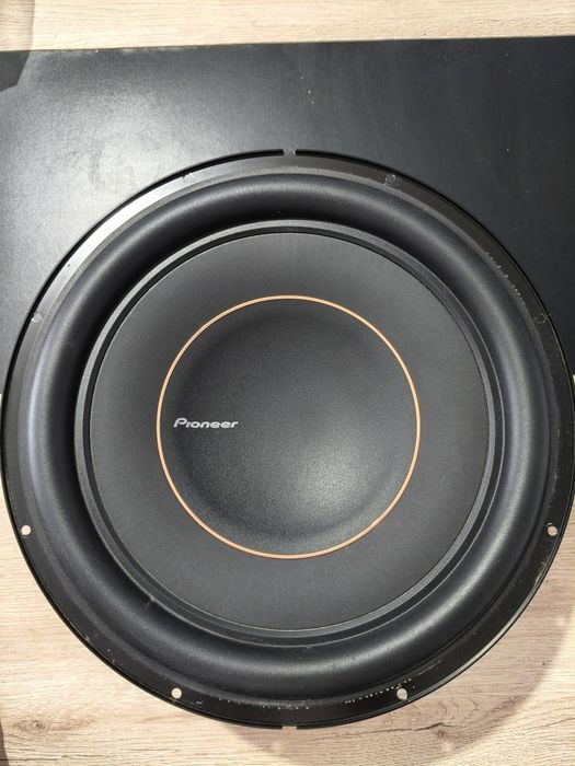 Difuzorul Pioneer TS-D12D4 (30 cm), 2000w max,  Calitate Premium