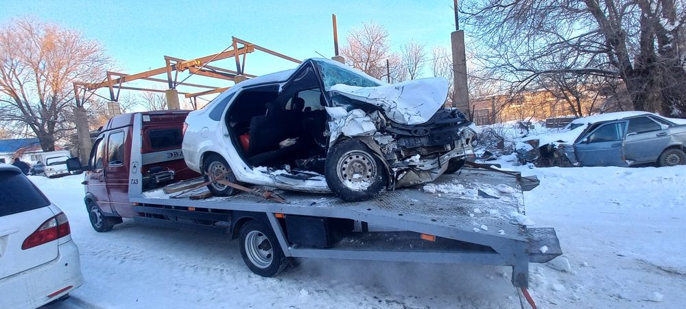 Услуги Эвакутора. Дёшево.  Быстро.  Надёжно.