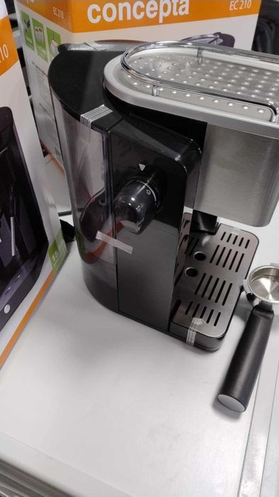 Нова Кафемашина с ръкохватка Concepta 15 бара E.S.E. кафе дози
