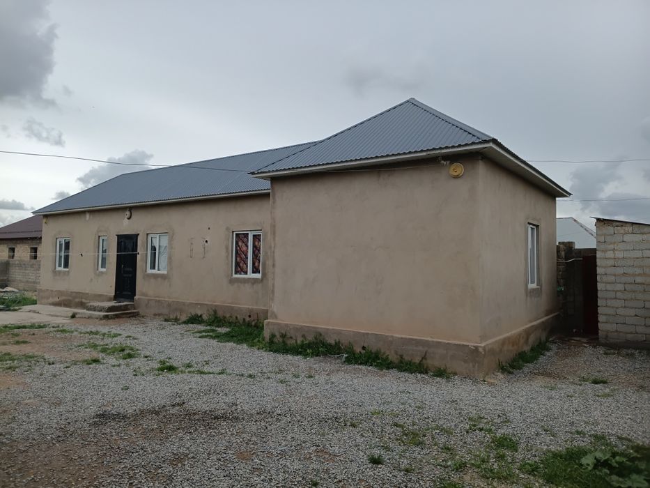 Уй сатылады 8 соттык коршалган