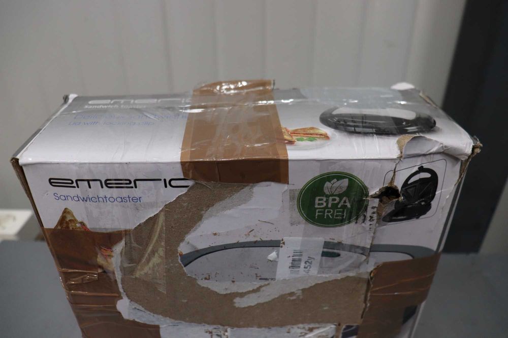 Тостер за сандвичи Emerio, незалепващ, бързо загряване,750W,лек ДЕФЕКТ