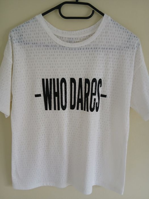 Tricou  BS B in stare impecabila