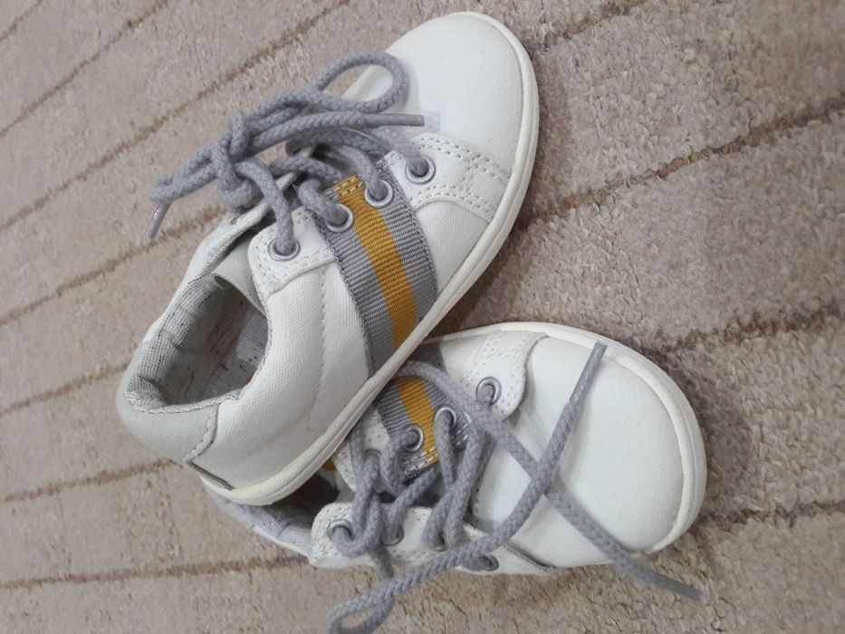 Pantofi Zara nr 23