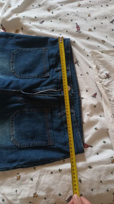 Blugi evazați elastici