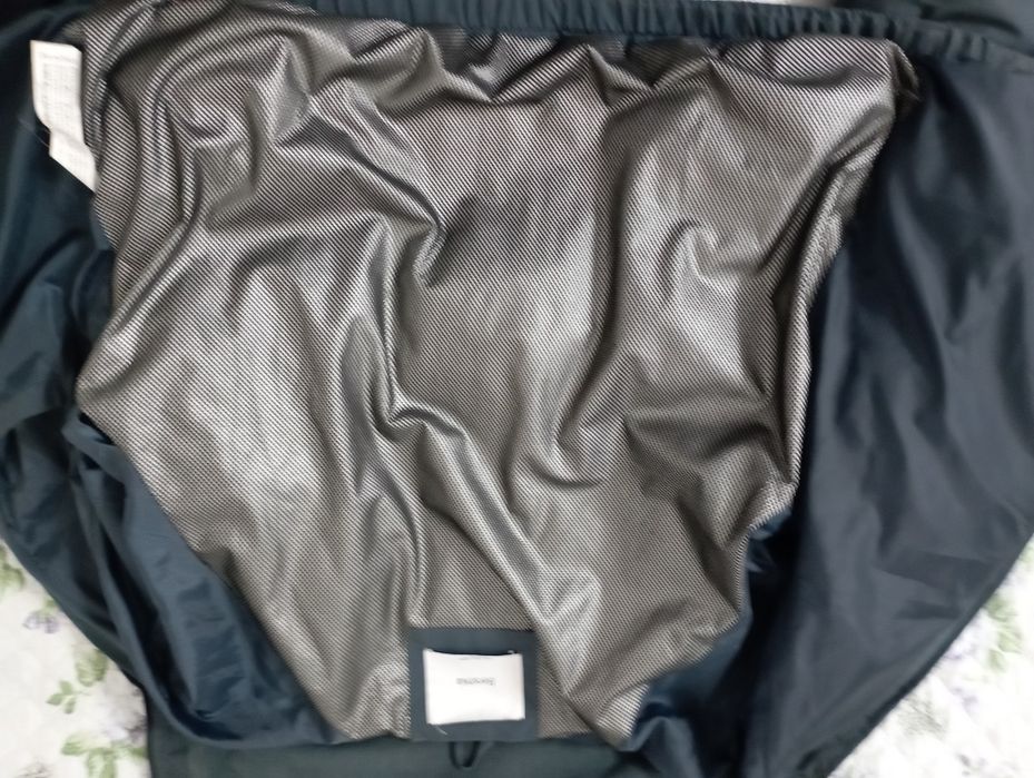 Продается куртка Bershka