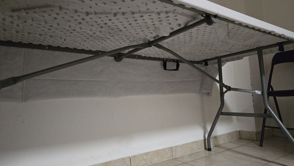 Voi vinde masa, în stare foarte bună.