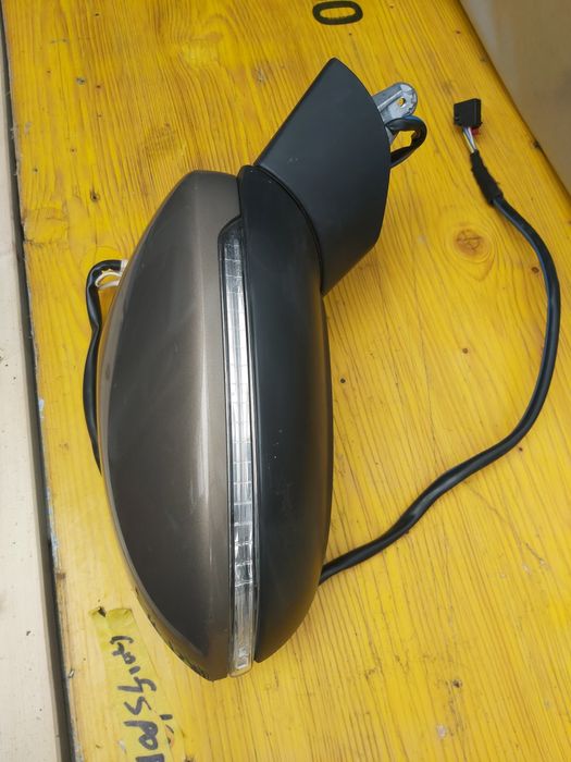 Огледало дясно фолксваген спортсван Голф Vw Sportsvan