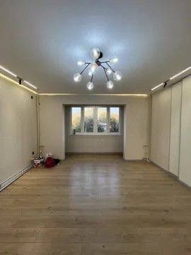 Квартира Гостиница Россия 3/5/9 75 м2