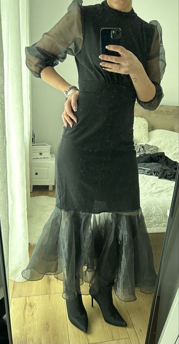 Rochie eleganta cu tull,