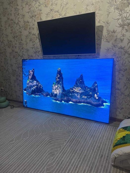 Продам телевизор Samsung  NEO OLED QE85QN85AAU