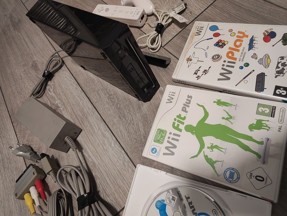 Nintendo WII Black + 3 jocuri