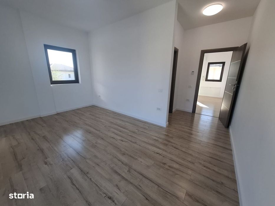 Vila individuala SUPERBA Tunari, ZONA BUNA, TOATE utilitatile