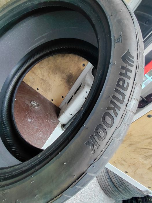 285/35/22"Hankook 2бр.гуми.Дот2023