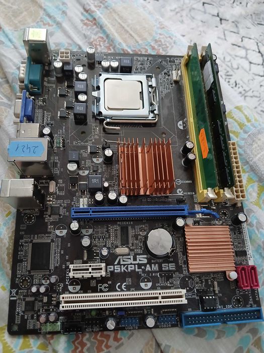 Kit-Placa de baza, procesor si ram+placa grafica