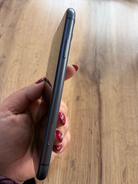 Aйфон 11 б/y 76% емкость