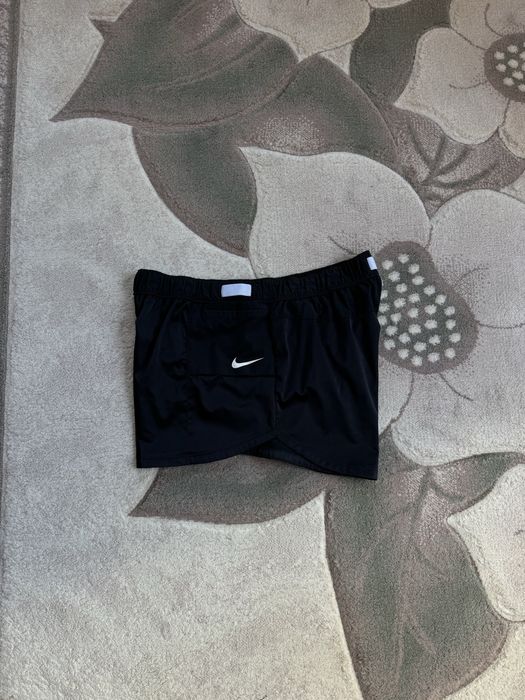 Дамски къси гащи Nike