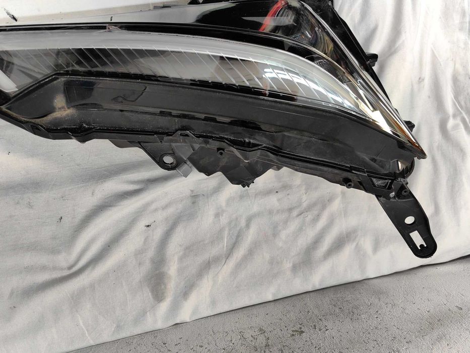 Оригинален фар Лексус  Lexus UX UX250h Full Led