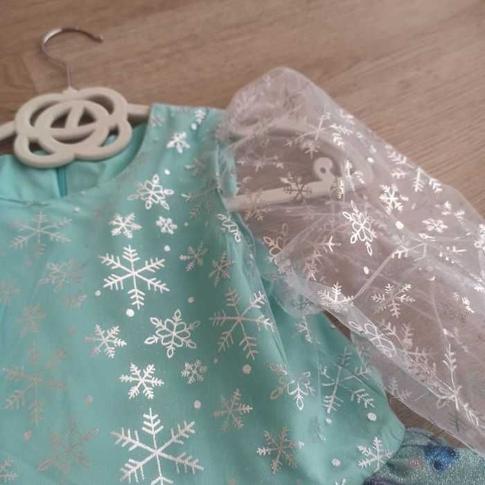 Платье нарядное на девочку