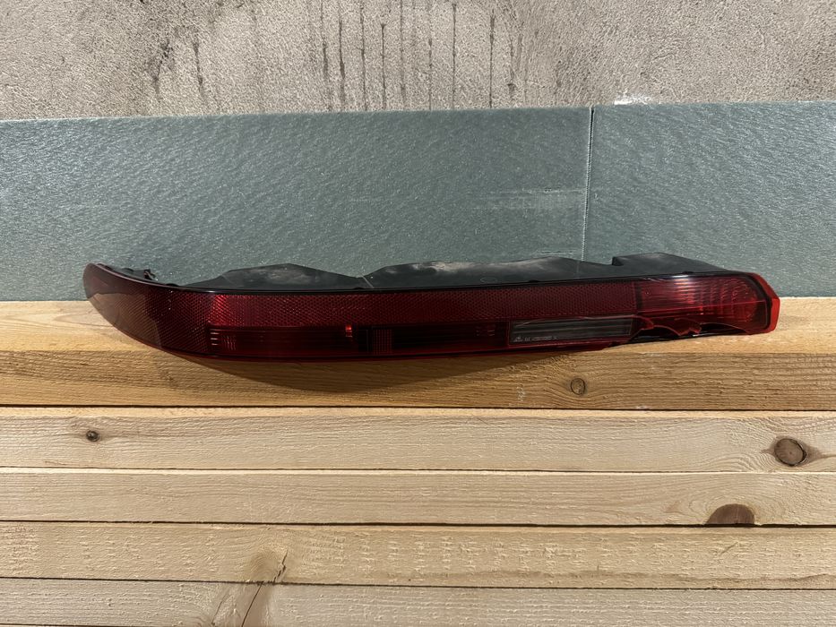 Оригинален долен ляв стоп за Audi Q7