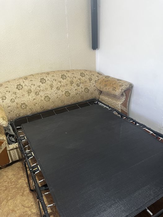 Продается диван б/у