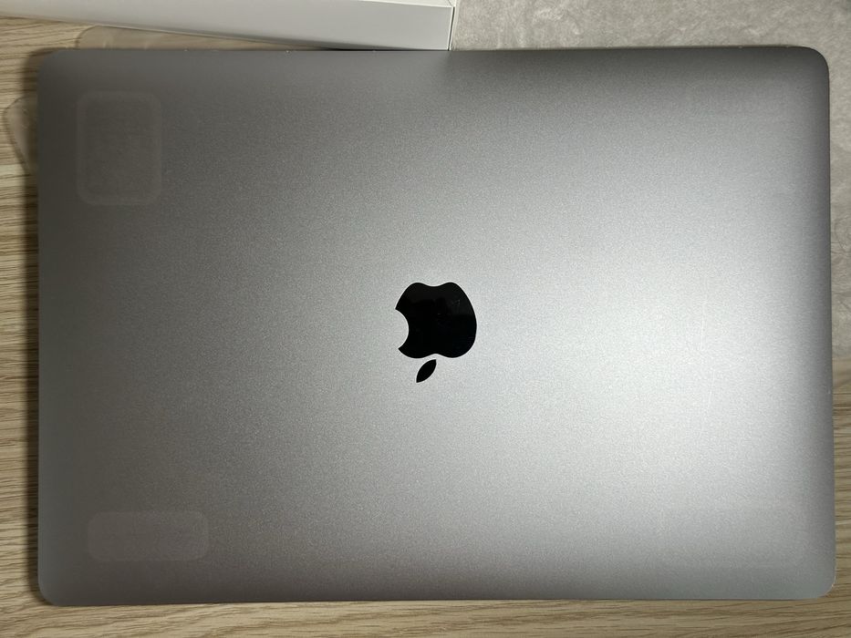 Macbook M1 Air 8/256/87%