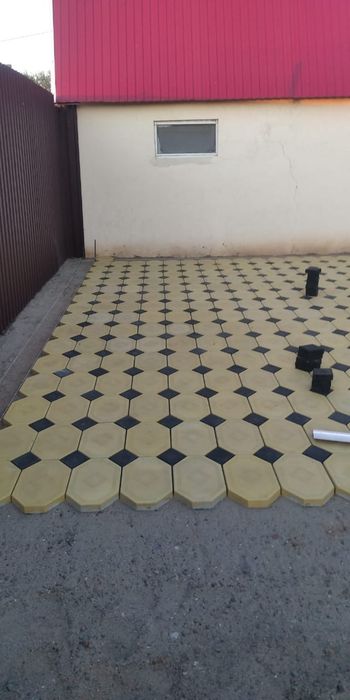 Продется брусчатка.2000,                 3200*    3800