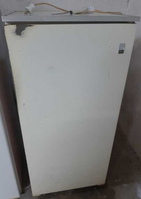 Холодильник Арзон нархда ишлиди