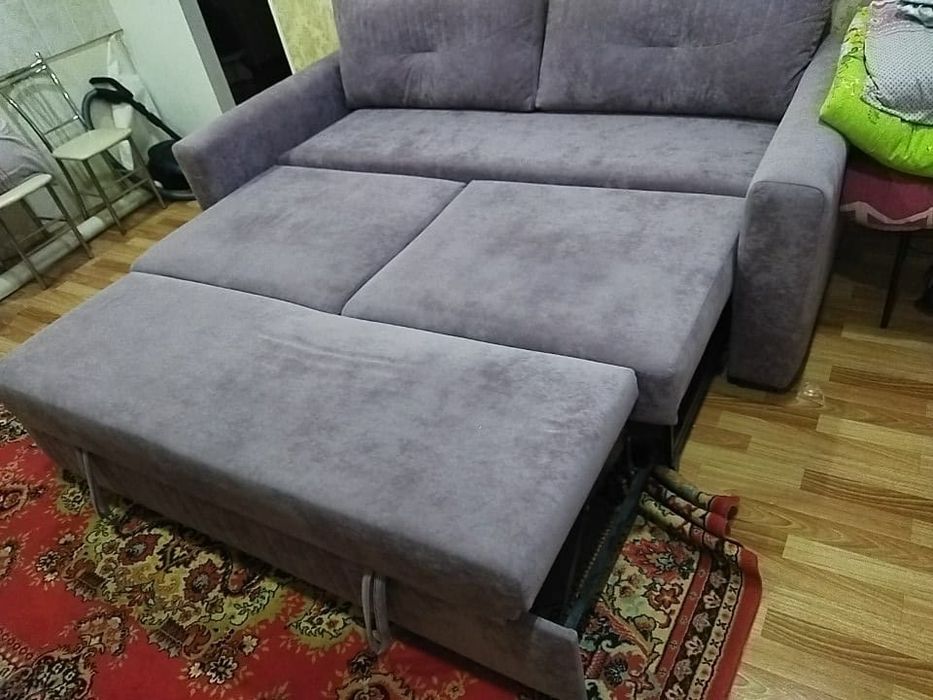 Продам диван ширина 2 метра