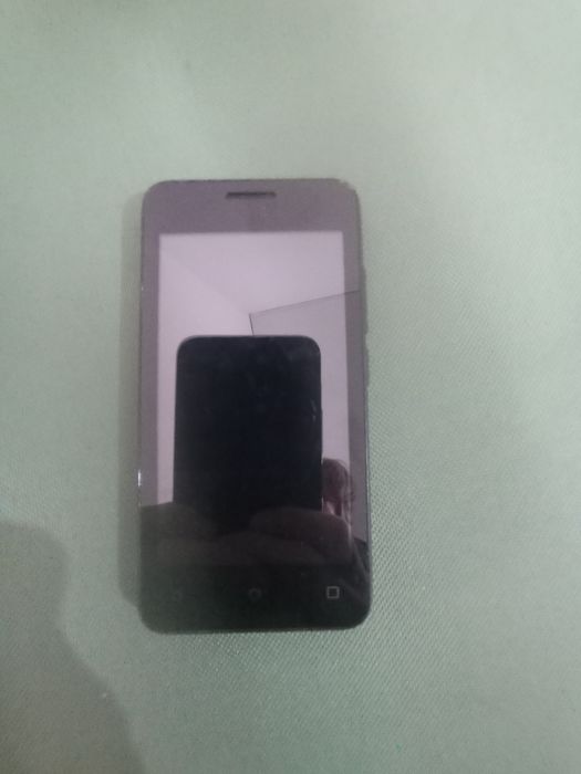 Телефон Fly рабочий