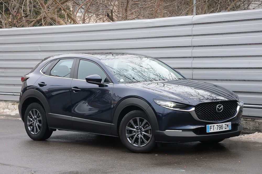 Mazda CX-30 SKYACTIV 2021 1.8D 116CP E6 6 trepte HeadUp Distronic Clima Nav Camera