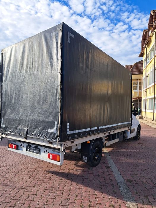 Vând Renault Master