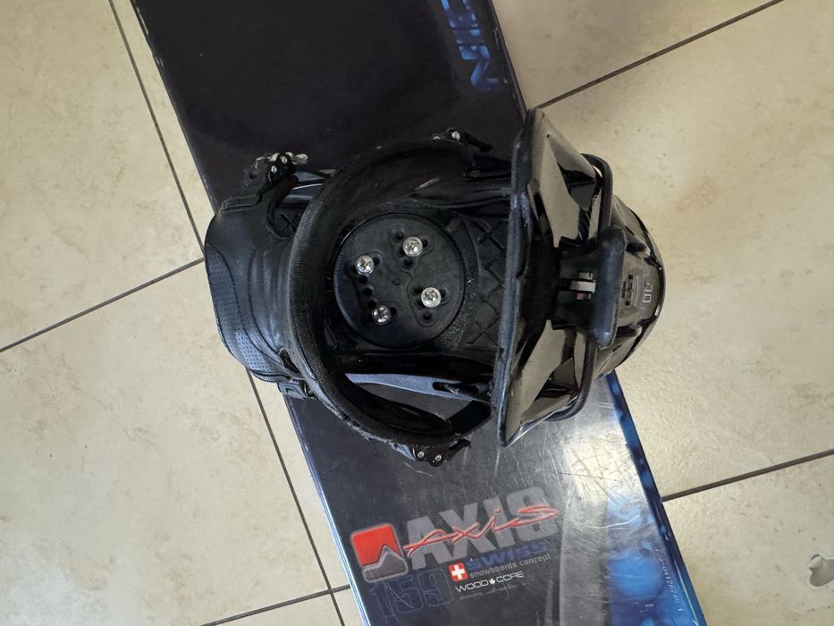Vand placă snowboard Nidecker cu legaturi