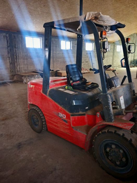 Погрузчик хели китай