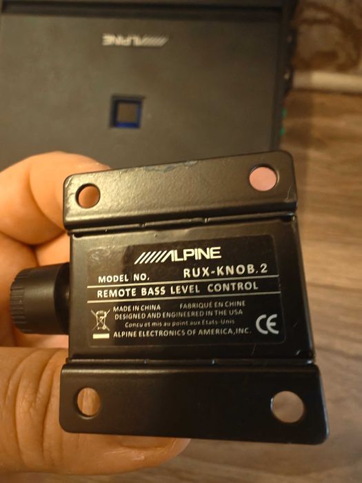 Amplificator auto statie Alpine A-60M + cadou Rux Knob 2