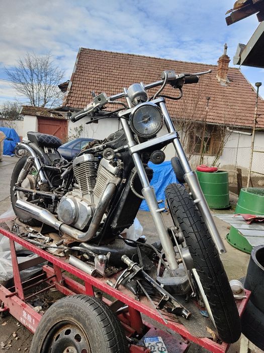 Suzuki Intruder Vs600GL (PENTRU A2)