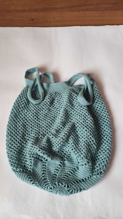 Две ажурени чанти ръчно изплетени на една кука