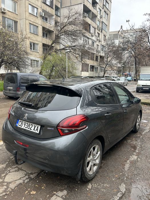 Пежо Peugeot 208 1.6 Facelift 2016 година