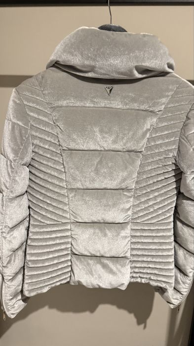 Оригинално Зимно яке Guess