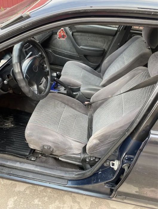 Продается тайота карина е