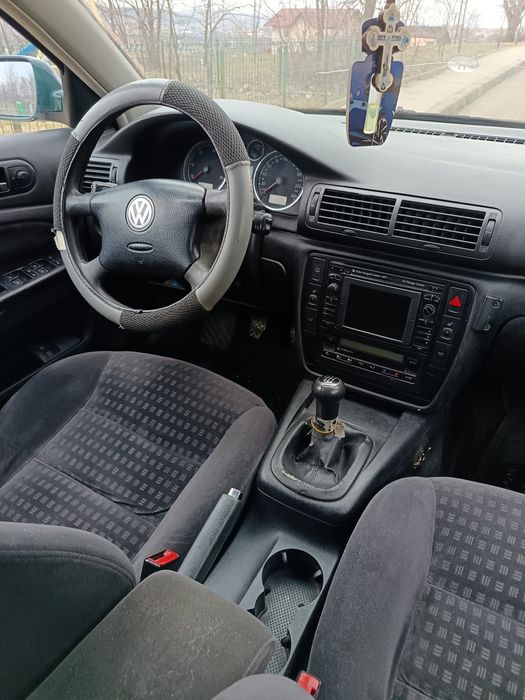 Vând Volskwagen Passat B5.5