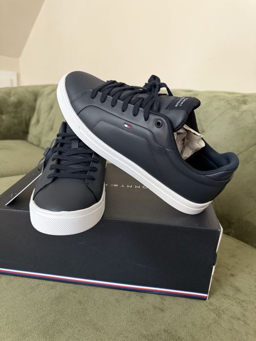 Pantofi sport Tommy Hilfinger  noi in cuite