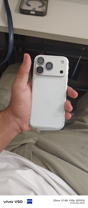 Iphone 17 pro karobkasi bor imeyka otgan