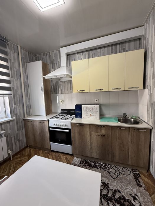 3 хоналик квартира сотилади