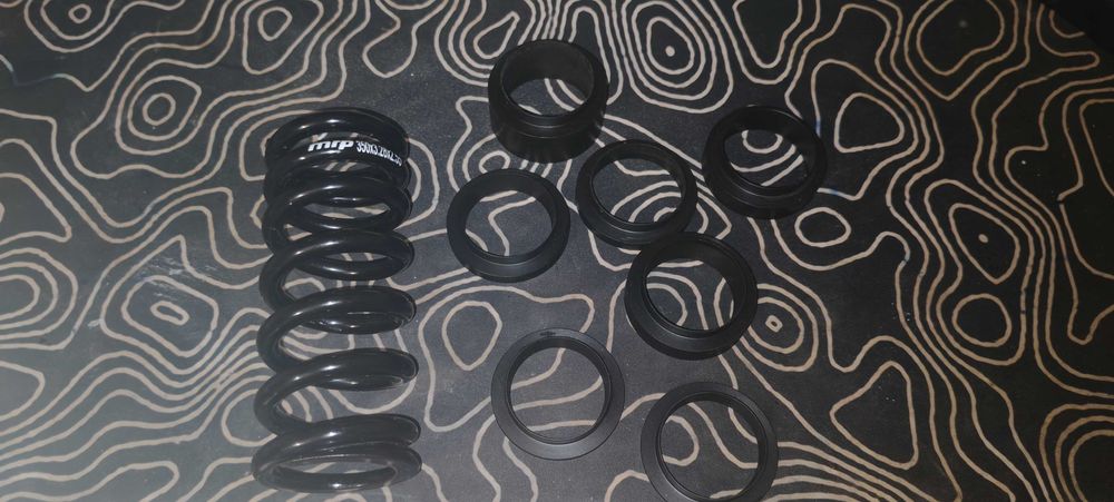 Arc Rockshox, Fox, Marzocch, Ohlins, Mrp progresiv 350-420 LBS 51-65mm