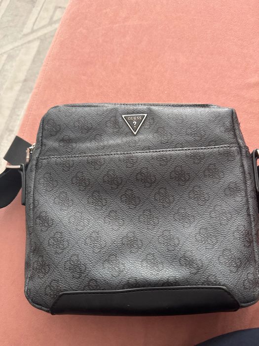 Продам сумку Guess оригинал