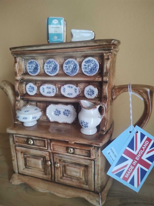 Красив ръчно изработен чайник Welsh dresser