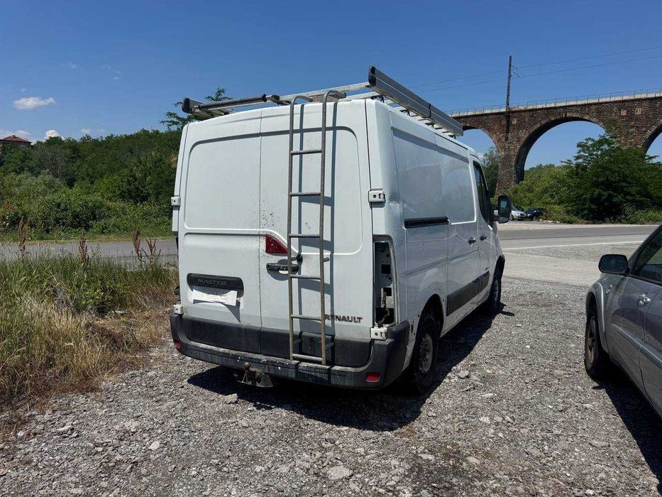 Renault Master 2.3 dCi НА ЧАСТИ