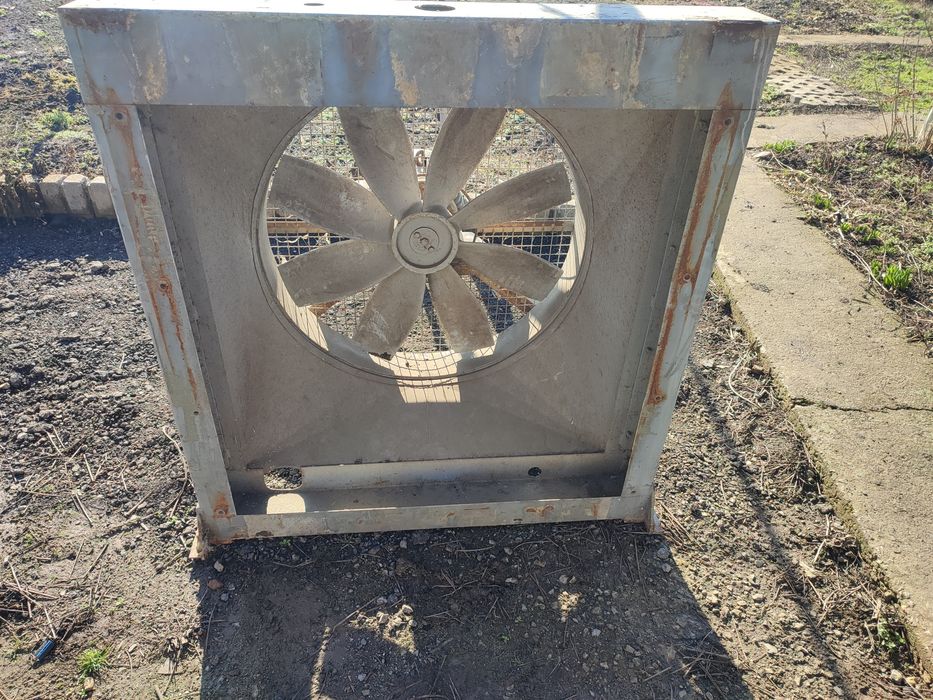 Продавам индустриален вентилатор Ø900мм 5.5kW 380V – Немски EHD PG900